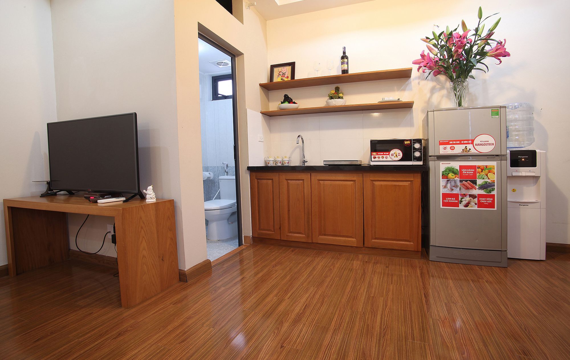 Hotel Poonsa Duy Tan